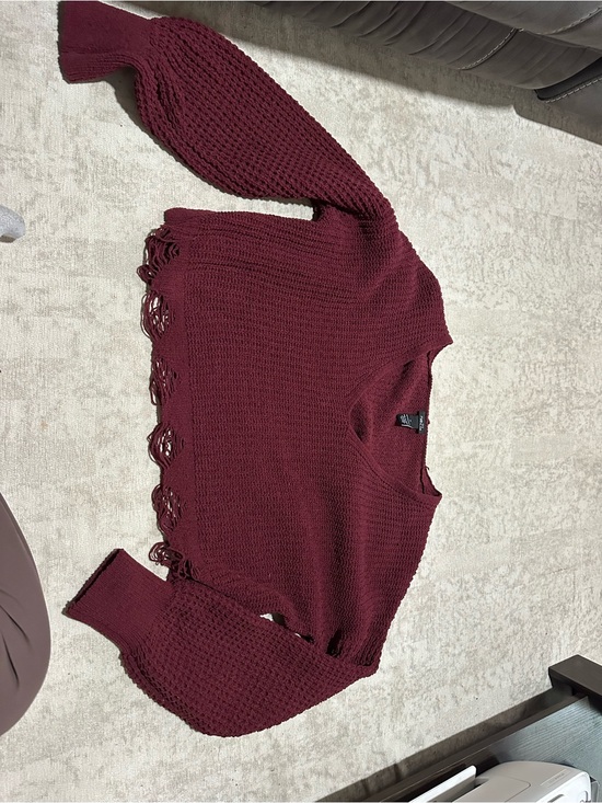 Rue21 Sweaters - Rue21 Burgundy Cropped Fringe Knit Sweater
